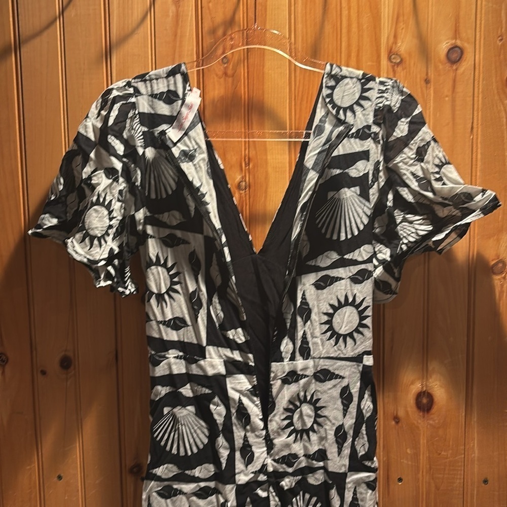 LISA SAYS GAH Grace sun and shell midi dress - Picture 9 of 9